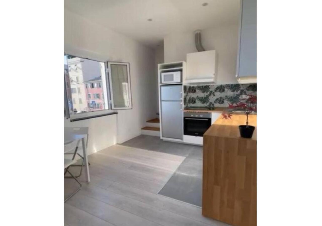 Comodissimo Gaslini E Mare Gênes Extérieur photo